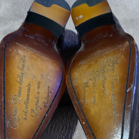 Black Shoes main image 5